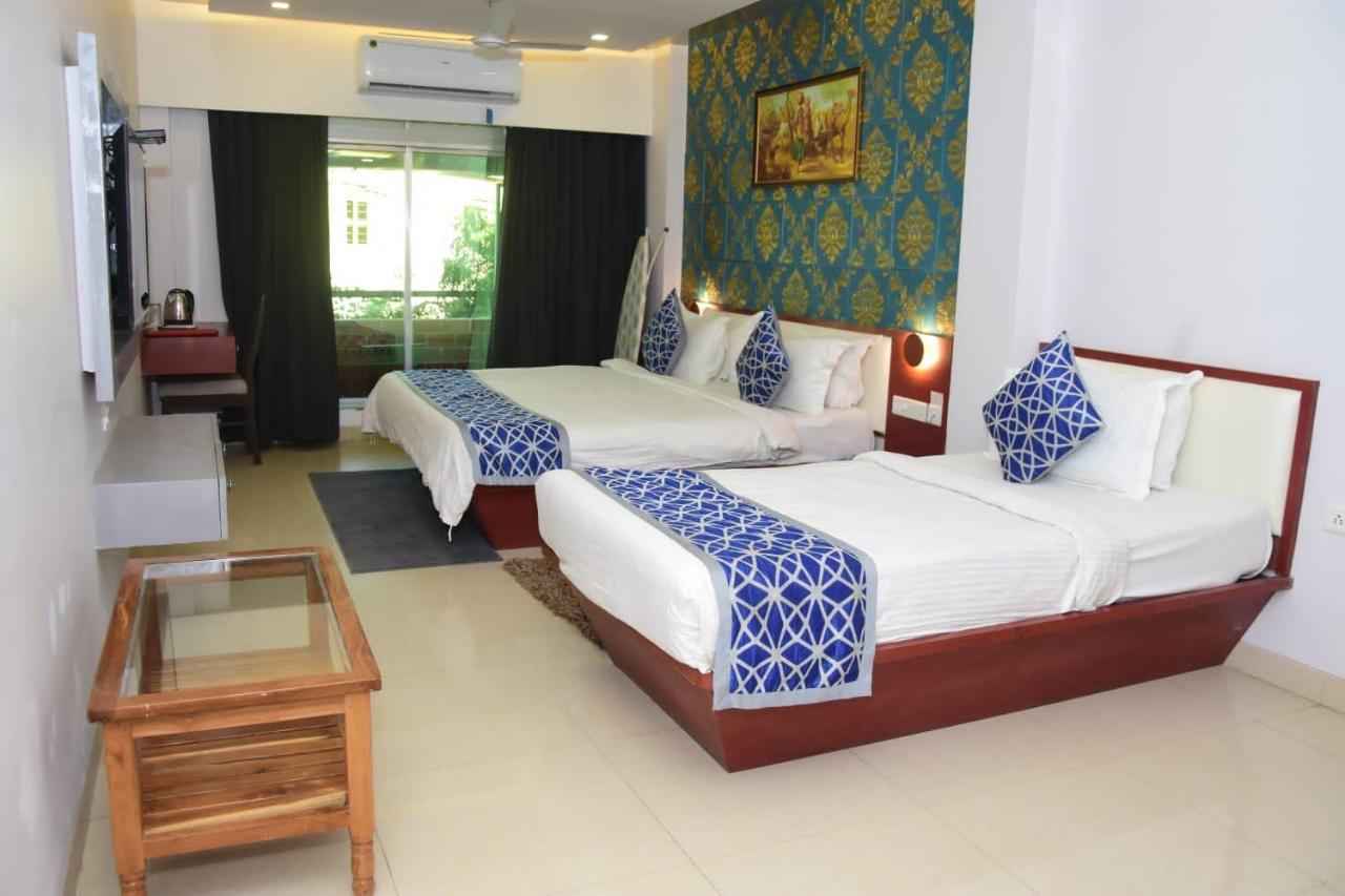 Hotel Shiv International Bhachau Exterior photo